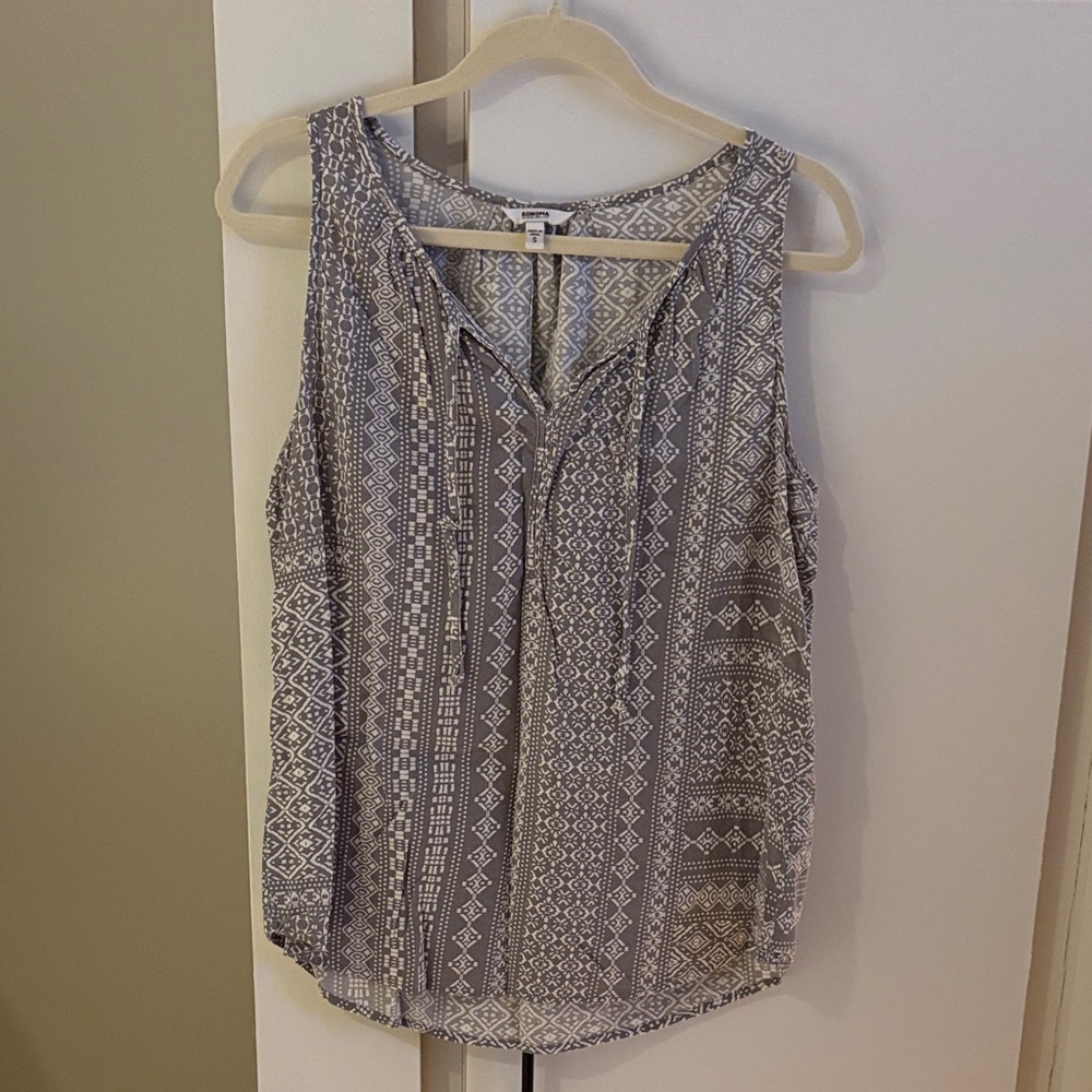 Geometric Light Gray Green Tank Top
